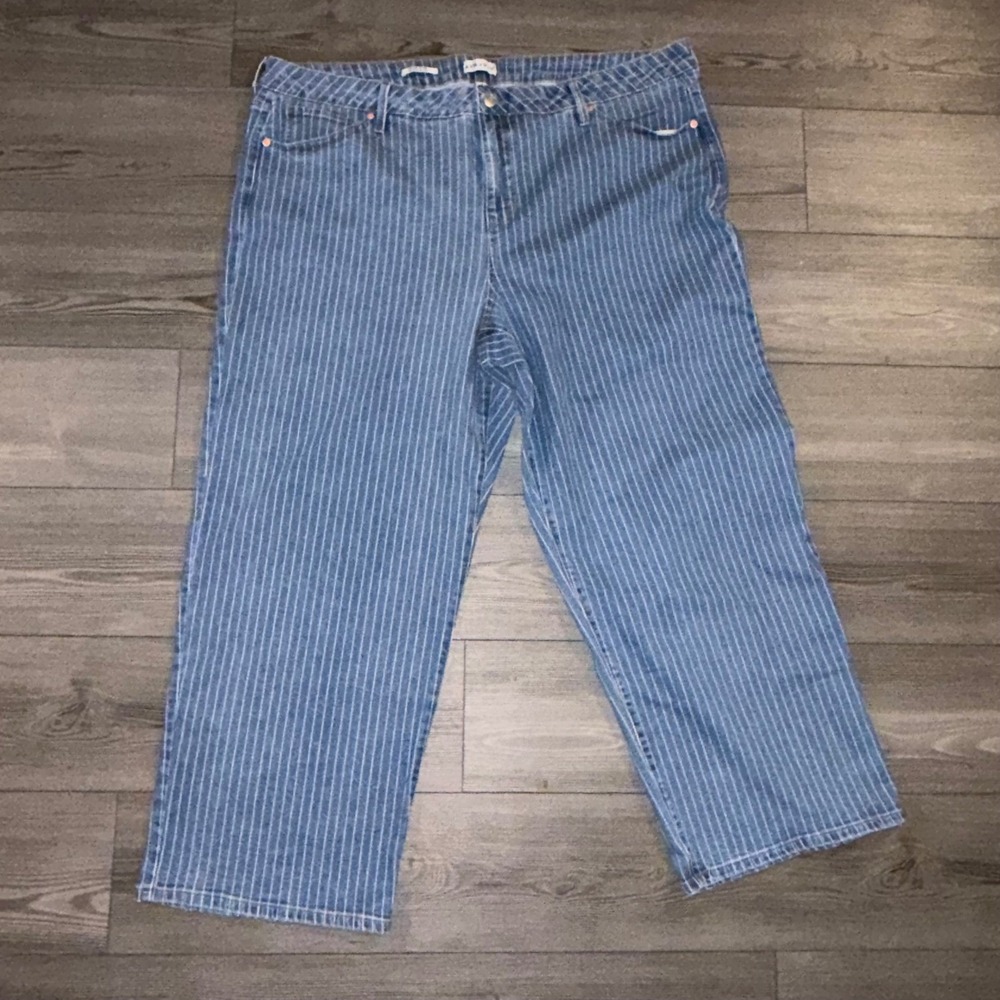 Ava & Viv Womens 26 High Rise Straight Leg Jeans Blue Pinstripe Plus Size B4